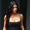 Kim Kardashian sort de l'appartement de Kanye West à New York le 14 juin 2017.