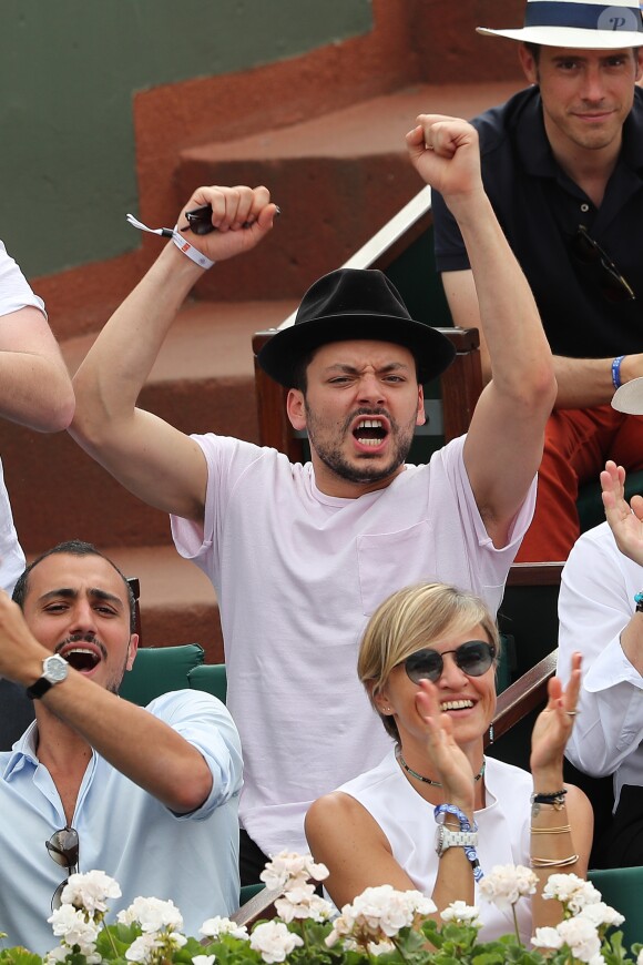 Kev Adams - People dans les tribunes lors de la finale homme des Internationaux de Tennis de Roland-Garros à Paris le 11 juin 2017. © Dominique Jacovides-Cyril Moreau/Bestimage