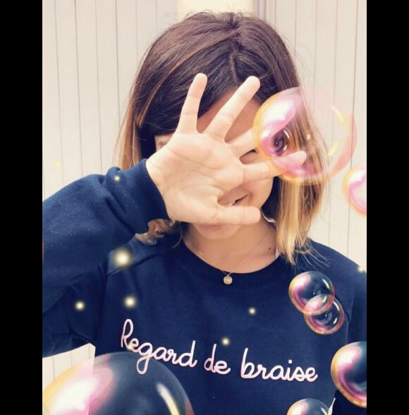 Alizée poste une photo de sa fille Annily, 12 ans, sur Instagram, le 13 mai 2017.