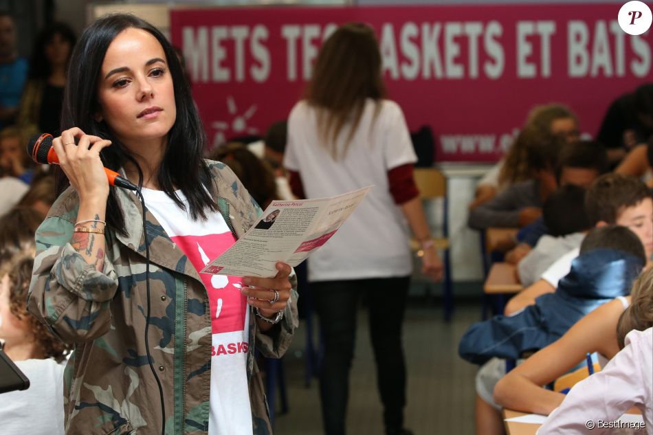 Exclusif - La chanteuse Alizée a donné de la voix pour se faire