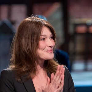 Exclusif  - Carla Bruni-Sarkozy - Enregistrement de l'émission MerciBrassens, dans les studios de La Plaine Saint-Denis, le 31 janvier 2017 © Cyril Moreau / Bestimage