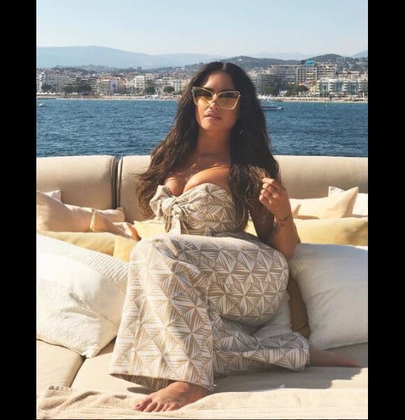 Demi Lovato sur un bateau à Cannes, le 23 juin 2017
