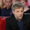 Stéphane Guillon pendant l'enregistrement de l'émission "Vivement Dimanche" à Paris le 28 janvier 2015.