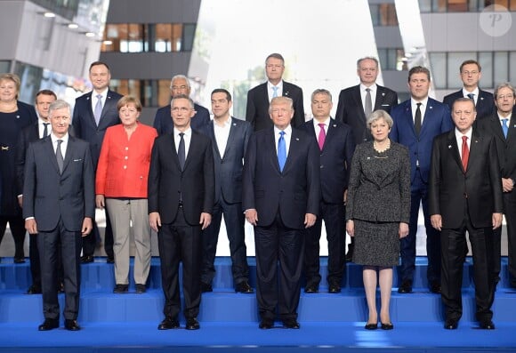 Emmanuel Macron, le prince Philippe de Belgique, Angela Merkel, Jens Stoltenberg, Aléxis Tsípras, Donald Trump, Theresa May, Recep Tayyip Erdogan - Sommet de l'Otan à Bruxelles le 25 mai 2017