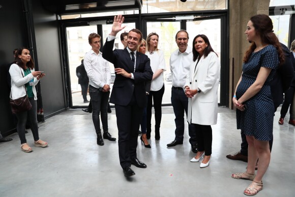 Emmanuel Macron et sa femme Brigitte Macron (Trogneux), Xavier Niel et sa compagne Delphine Arnault, Anne Hidalgo, Roxanne Varza enceinte (directrice de Station F), Mounir Mahjoubi (Secrétaire d'État auprès du Premier ministre, chargé du Numérique) inaugurent le plus grand incubateur de start-up au monde, Station F à Paris le 29 juin 2017. © Sébastien Valiela/Bestimage