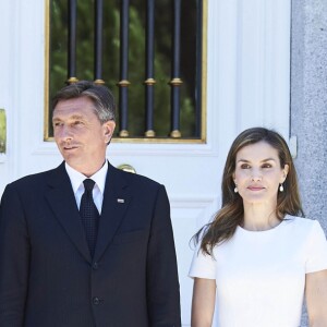 La reine Letizia d'Espagne reçoit avec le roi Felipe le président de la Slovénie Borut Pahor au palais de la Zarzuela à Madrid, le 27 juin 2017.