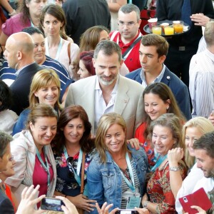 La reine Letizia et le roi Felipe VI d'Espagne lors de la 4ème édition de "como educar el talento emprendedor" à Gérone le 30 juin 2017.