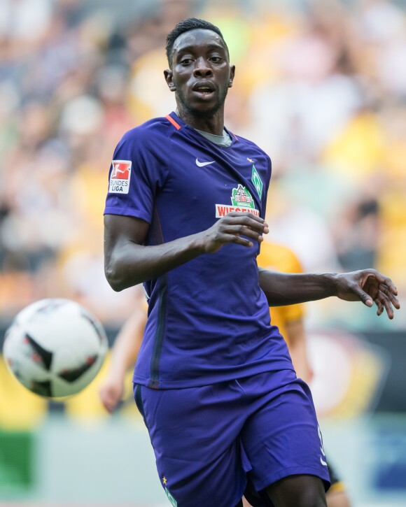 Sambou Yatabaré lors d'un match du SG Dynamo Dresde contre le SV Werder Brême au stade DDV à Dresde le 30 juillet 2016.
