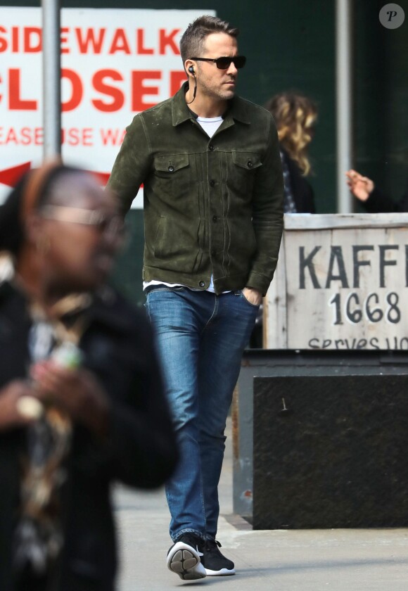 Ryan Reynolds se balade dans les rues de New York, le 9 mars 2017