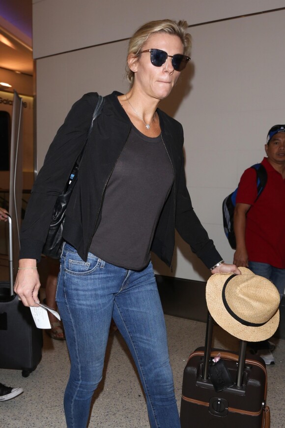 Lindsay Shookus (nouvelle compagne de Ben Affleck) arrive à l'aéroport de LAX à Los Angeles, le 7 juillet 2017