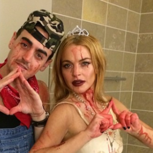 Lindsay Lohan et son frère Michael Lohan Jr. à halloween sur Instagram le 1 novembre 2013.