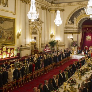 La reine Elizabeth II offrait un banquet officiel en l'honneur du roi Felipe VI et de la reine Letizia d'Espagne, le 12 juillet 2017 à Buckingham Palace, à l'occasion de leur visite officielle, la première d'un souverain espagnol au Royaume-Uni depuis 31 ans.