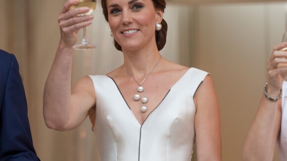 Kate Middleton : Stylée comme une "tsarina" lors de la garden party à Varsovie
