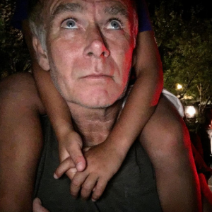 Franck Dubosc et son fils Milhan sur ses épaules - Photo publiée sur Instagram le 18 juillet 2017