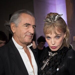 Semi-Exclusif - Arielle Dombasle et son mari Bernard-Henri Lévy (BHL) au Grand Palais à Paris le 26 octobre 2016. © Cyril Moreau / Bestimage