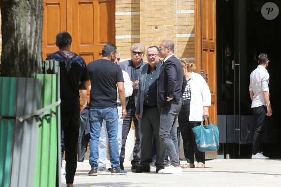 Lucien Mamou, l'ami intime de Ludovic Chancel - Obsèques de Ludovic Chancel, le fils de Sheila, en l'église Notre dame d'Ey­lau à Paris, le 17 juillet 2017. Il a ensuite été enterré au cimetière des Arches à Louveciennes.