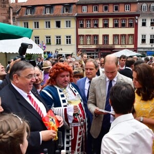 Le prince William et Kate Middleton, duchesse de Cambridge, ont visité le 20 juillet 2017 le marché central d'Heidelberg lors de leur visite officielle en Allemagne.