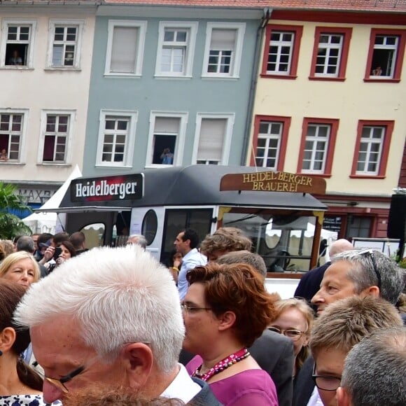 Le prince William et Kate Middleton, duchesse de Cambridge, ont visité le 20 juillet 2017 le marché central d'Heidelberg lors de leur visite officielle en Allemagne.