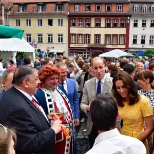 Le prince William et Kate Middleton, duchesse de Cambridge, ont visité le 20 juillet 2017 le marché central d'Heidelberg lors de leur visite officielle en Allemagne.