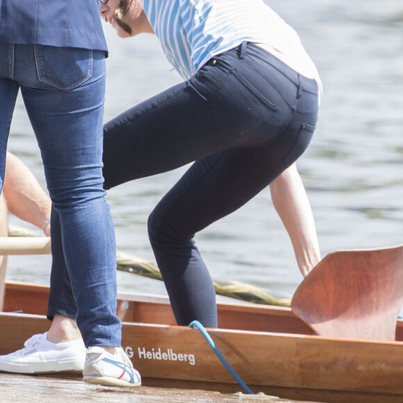 Kate Catherine Middleton, duchesse de Cambridge - Le couple princier d'Angleterre lors d'une compétition d'aviron à Heidelberg, à l'occasion de leur voyage de trois jours en Allemagne. Le 20 juillet 2017  20th July Heidelberg Germany Britain's Prince William and Catherine, Duchess of Cambridge take part in a race between the twinned towns of Cambridge and Heidelberg while on a visit to the German town.20/07/2017 - Heidelberg