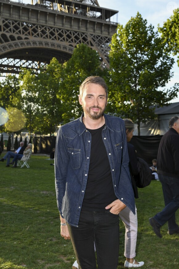 Exclusif - Christophe Willem lors grand concert de l'Orchestre National de France au Champs de Mars présenté par S. Bern sur France 2 pour célébrer la Fête Nationale, à Paris, le 14 juillet 2017 © Giancarlo Gorassini / Pierre Perusseau / Veeren / Best Image