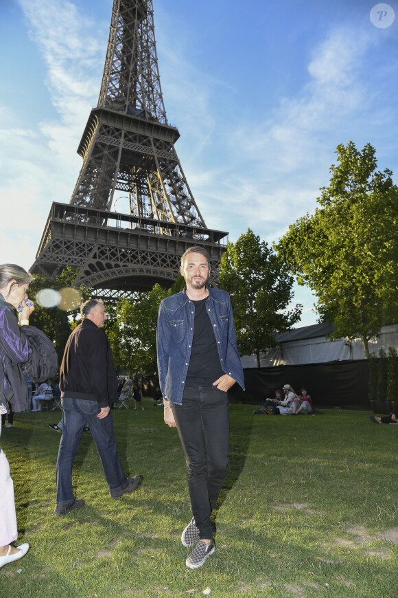 Exclusif - Christophe Willem lors grand concert de l'Orchestre National de France au Champs de Mars présenté par S. Bern sur France 2 pour célébrer la Fête Nationale, à Paris, le 14 juillet 2017 © Giancarlo Gorassini / Pierre Perusseau / Veeren / Best Image