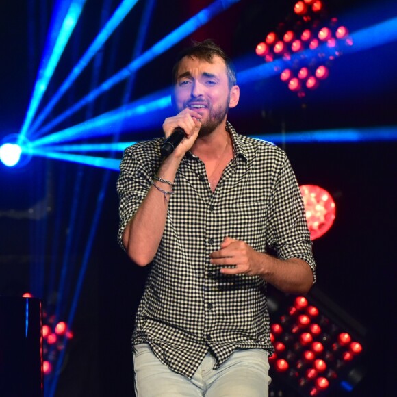 Exclusif - Christophe Willem - Concert caritatif "Urgence Tchétchénie" pour venir en aide à la communauté homosexuelle persécutée depuis des mois en Tchétchénie au Palace à Paris. Le 19 juin 2017 © Giancarlo Gorassini / Bestimage