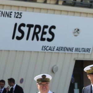 Le président de la République Emmanuel Macron en visite à la base aérienne 125 d'Istres, le 20 juillet 2017. © Dominique Jacovides/Bestimage