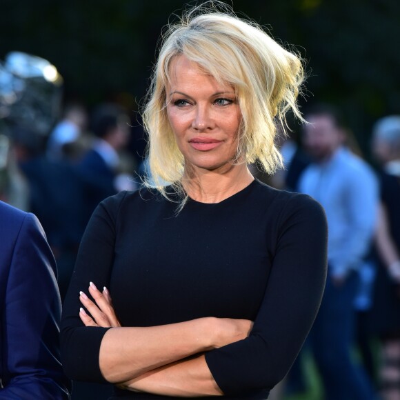 Exclusif - Pamela Anderson - Grand concert de l'Orchestre National de France au Champs de Mars présenté par S. Bern sur France 2 pour célébrer la Fête Nationale à Paris le 14 juillet 2017 © Giancarlo Gorassini / Pierre Perusseau / Veeren / Bestimage