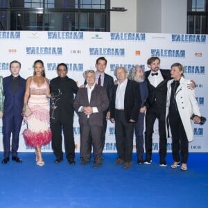 Alexandre Desplat, Luc Besson avec sa femme Virginie Silla, Cara Delevingne, Dane DeHaan, Rihanna, Herbie Hancock, Jean-Claude Mézières, Pierre Christin, Clive Owens, Alain Chabat, Eric Lampaert, guest - Avant-première du film "Valérian et la Cité des mille planètes" de L. Besson à la Cité du Cinéma à Saint-Denis, le 25 juillet 2017. © Olivier Borde/Bestimage