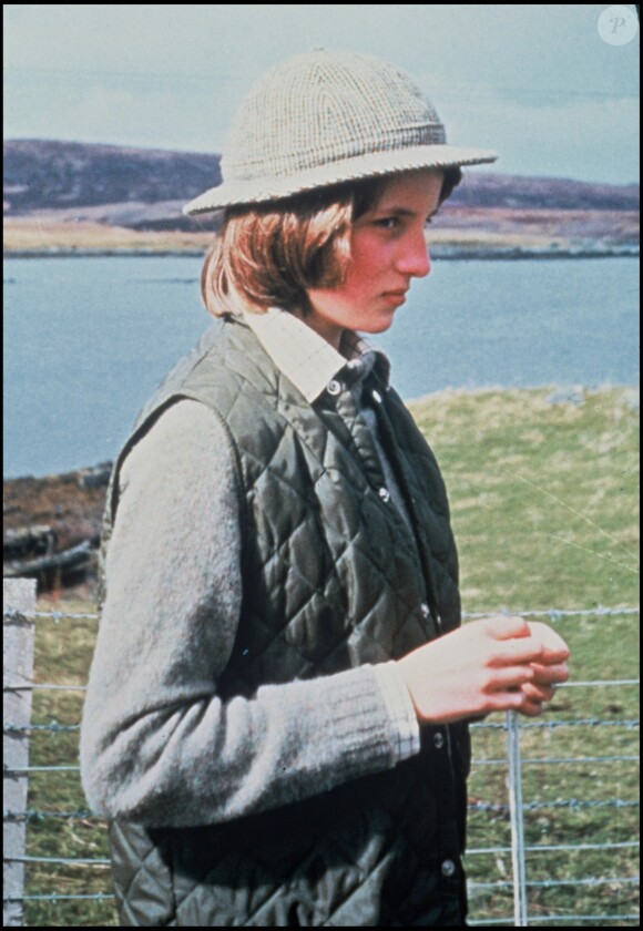 Diana, Princesse de Galles, à 15 ans. Janvier 1974.