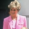 La princesse Diana et le prince Harry en août 1992 lors du 92e anniversaire de la reine mère à Windsor.