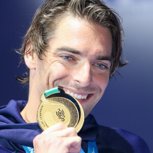 Camille Lacourt remportant son troisième titre mondial du 50 m dos, le cinquième titre planétaire de sa carrière pour sa toute dernière course, dimanche 30 juillet 2017 à Budapest.