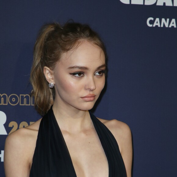 Lily-Rose Depp, nominée meilleur espoir féminin pour le film "La Danseuse" au photocall de la 42e cérémonie des César à la salle Pleyel à Paris le 24 février 2017. © Dominique Jacovides / Oliver Borde / Bestimage