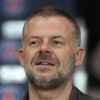 Eric Naulleau - People assistent au match de football entre le PSG et Saint-Etienne au parc des Princes à Paris le 31 aout 2014.