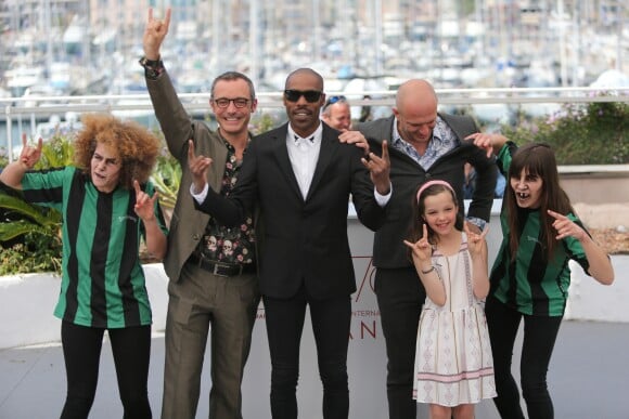 Arthur De Pins, Alexis Ducord, Mat Bastard, Esther Corvez-Beaudoin lors du photocall de Zombillénium à Cannes, le 24 mai 2017.