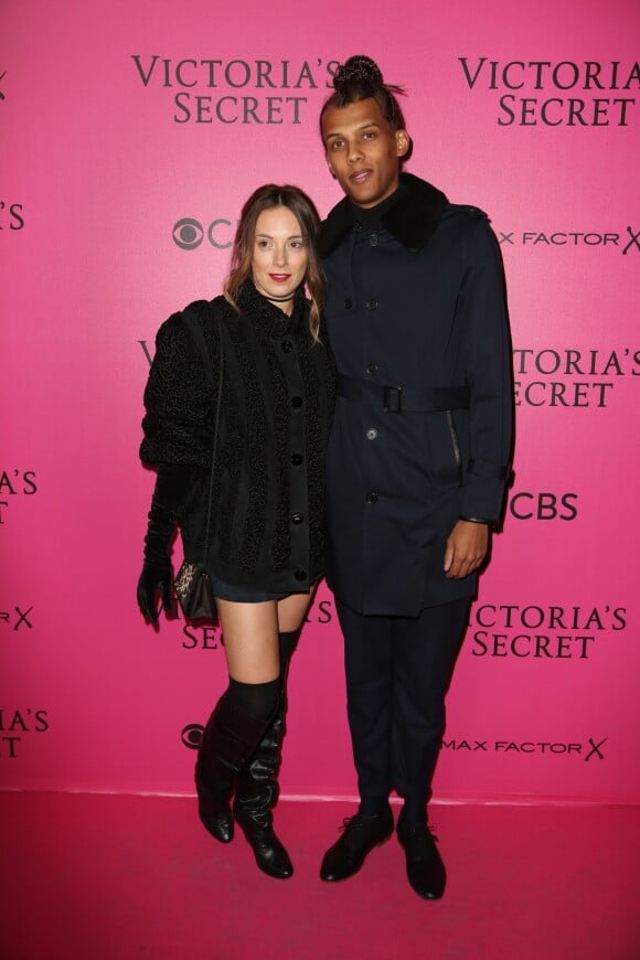 Stromae et son épouse Coralie Barbier à Paris, le 30 novembre 2016.