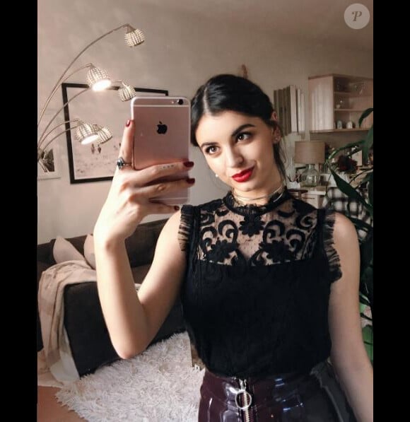 Rebecca Black en mode selfie sur Instagram. Février 2017