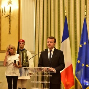 Brigitte Macron (Trogneux) et son mari Emmanuel Macron - Déclaration conjointe d u président de la République française Emmanuel Macron et de son homologue grec Prokópis Pavlópoulos au Palais présidentiel d'Athènes, Grèce, le 7 septembre 2017.