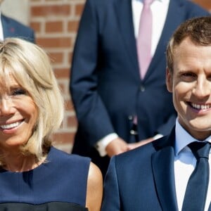 Le président de la République française Emmanuel Macron et sa femme la Première dame Brigitte Macron (Trogneux) - Le président de la République française Emmanuel Macron et sa femme la Première dame Brigitte Macron (Trogneux) ont été reçus par son homologue de Bulgarie Rumen Radev et sa femme la Première dame Desislava Radeva au palais Euxinograd à Varna, Bulgarie, le 25 août 2017. © Pierre Perusseau/Bestimage