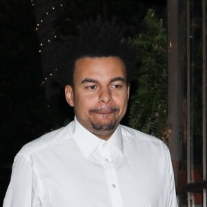 Exclusif - Halle Berry est allée diner avec le rappeur et producteur de RnB britannique Alex da Kid au restaurant iI Cielo à Beverly Hills le 22 juillet 2017