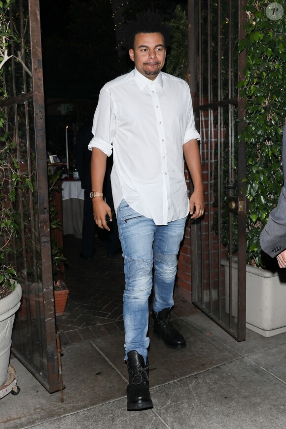 Exclusif - Halle Berry est allée diner avec le rappeur et producteur de RnB britannique Alex da Kid au restaurant iI Cielo à Beverly Hills le 22 juillet 2017