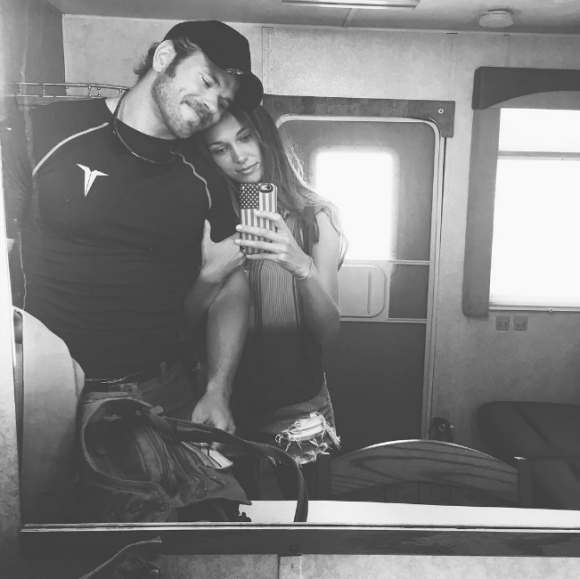 Kellan Lutz et sa fiancée Brittany Gonzales sur une photo publiée sur Instagram le 21 juillet 2017