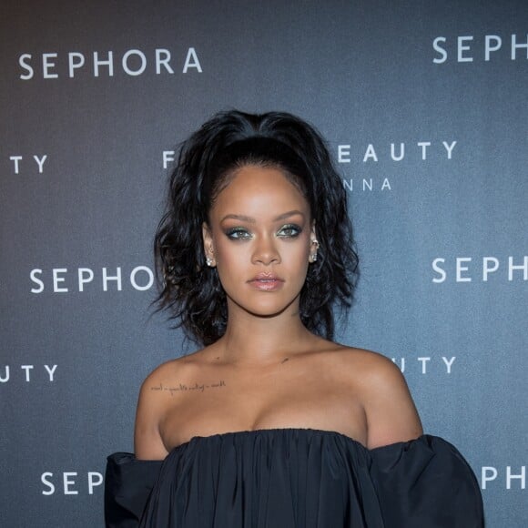 Rihanna à la soirée "Fenty Beauty by Rihanna" aux Jardins des Tuileries à Paris, le 21 septembre 2017. © Cyril Moreau/Bestimage