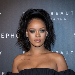 Rihanna à la soirée "Fenty Beauty by Rihanna" aux Jardins des Tuileries à Paris, le 21 septembre 2017. © Cyril Moreau/Bestimage