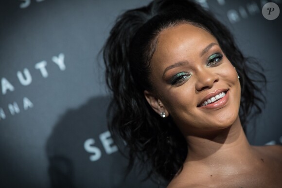 Rihanna à la soirée "Fenty Beauty by Rihanna" aux Jardins des Tuileries à Paris, le 21 septembre 2017. © Cyril Moreau/Bestimage