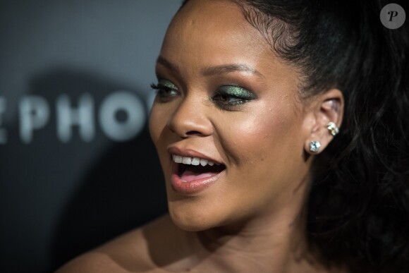 Rihanna à la soirée "Fenty Beauty by Rihanna" aux Jardins des Tuileries à Paris, le 21 septembre 2017. © Cyril Moreau/Bestimage