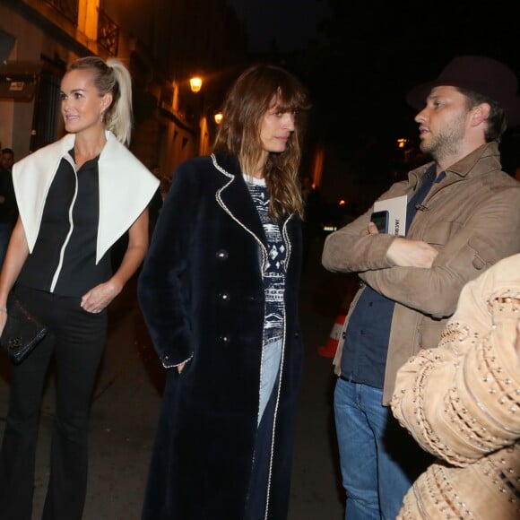 Laeticia Hallyday et Caroline de Maigret - Arrivée au défilé et l'aftershow Jacquemus lors de la Fashion Week Printemps/Ete 2018 de Paris au musée National Picasso à Paris, France, le 25 septembre 2017. © CVS-Veeren/Bestimage