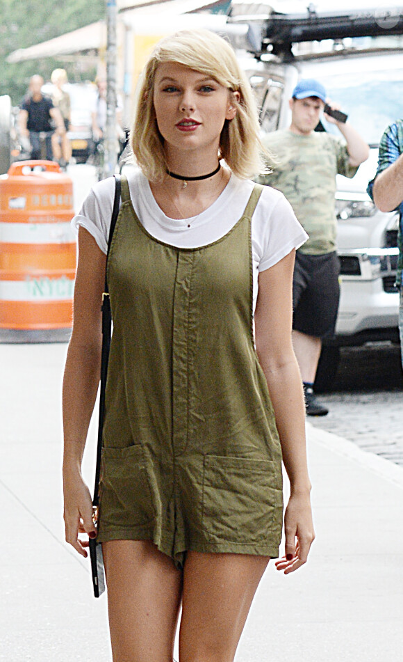 Taylor Swift quitte son appartement de Tribeca à New York le 31 août 2016.