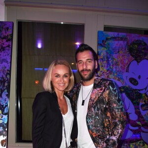 Exclusif - Cécile de Ménibus et Youns l'atiste qui expose lors de la soirée - Soirée Shauna Events au Buddha Bar Hôtel à Paris le 27 septembre 2017. Shauna Events est une agence de communication, d'événementiel et de marketing social produisant des personnalités du monde des médias. © Lionel Urman/Bestimage (no web - No Blog pour suisse et Belgique)27/09/2017 - Paris